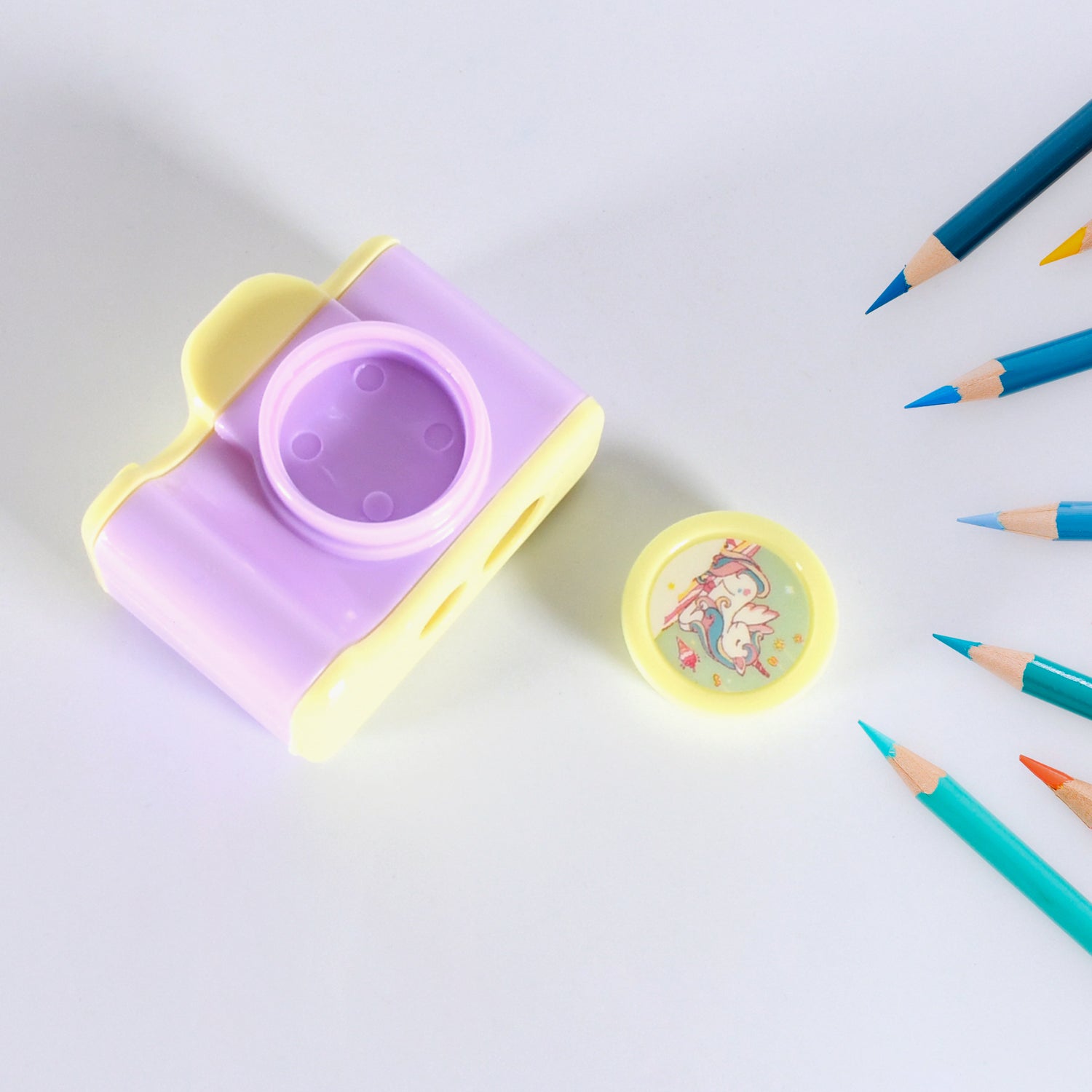 17672 Camera Shape Pencil Sharpener | Simple Student Office Sharpener | Fashionable and Convenient, Lightweight Manual Sharpener for Kids Boys Girls Birthday Return Gifts (1 Pc) 17672 Camera Shape Pencil Sharpener | Simple Student Office Sharpener | Fashionable and Convenient, Lightweight Manual Sharpener for Kids Boys Girls Birthday Return Gifts (1 Pc)